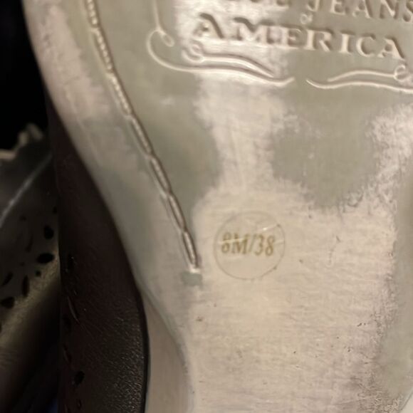 Lucky Brand Silver Flats with Perforated Design - Picture 9 of 10